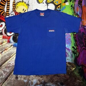 Vintage Marlboro Unlimited T Shirt XL USA Single Stitch Wolf Graphic Pocket 90s